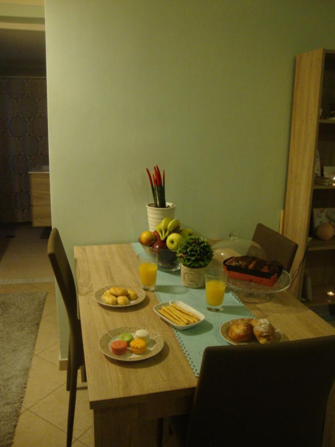 Flower Apartment